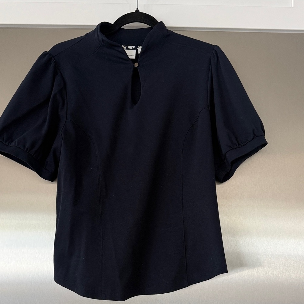 Anthropologie navy puffed sleeve blouse in excellent condition